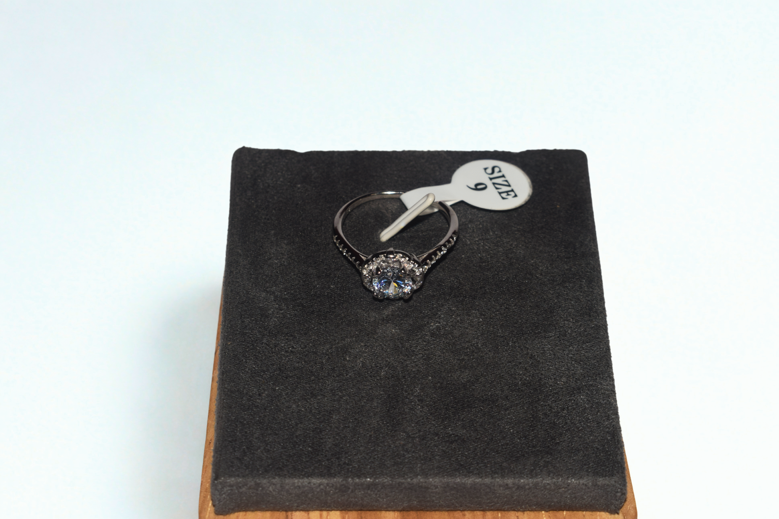 Solara Shine - Image 4